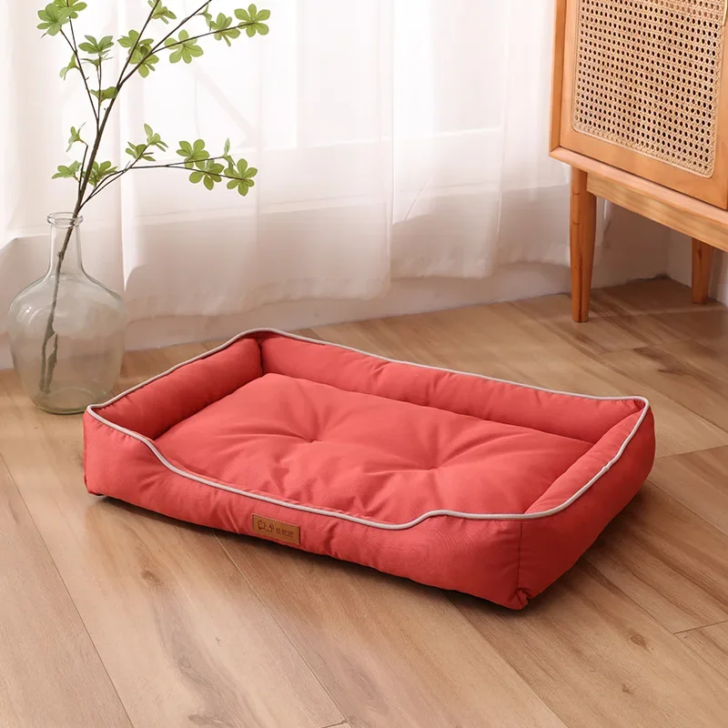 Miękka sofa-legowisko dla psa i kota z motywem łap Leśna zieleń