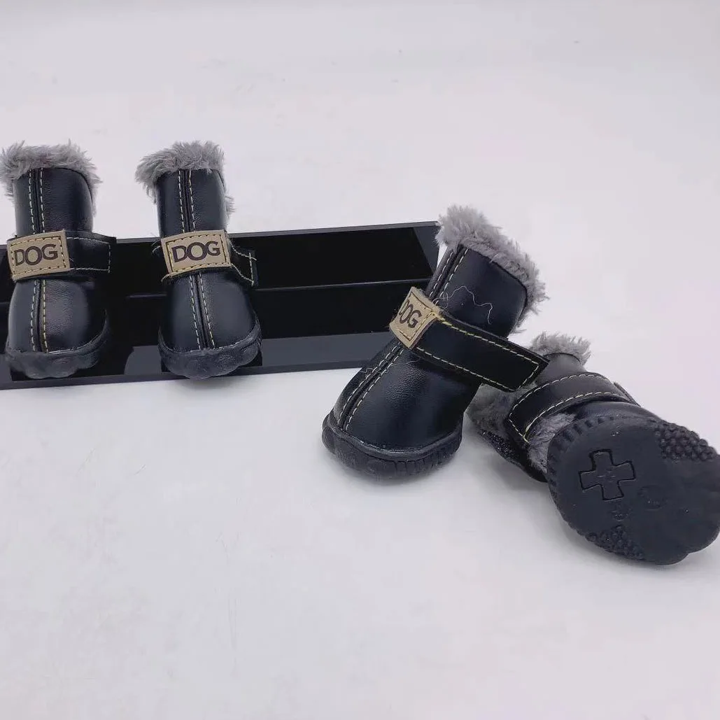Polarowe buty dla małego psa – ocieplane, wodoodporne, na mróz Czarny