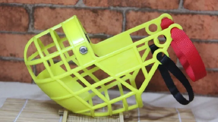 Regulowany kaganiec dla psa dla Chartów i Whippetów S-L plastikowy żółty