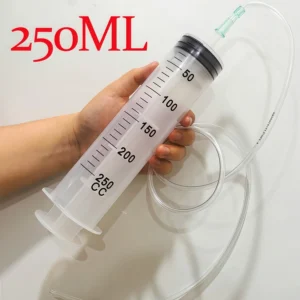 Strzykawka do karmienia zwierząt z wężykiem 250 ml i wąż